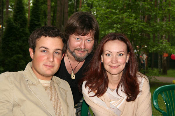 Нонна Гришаева с мужем и любимым доктором